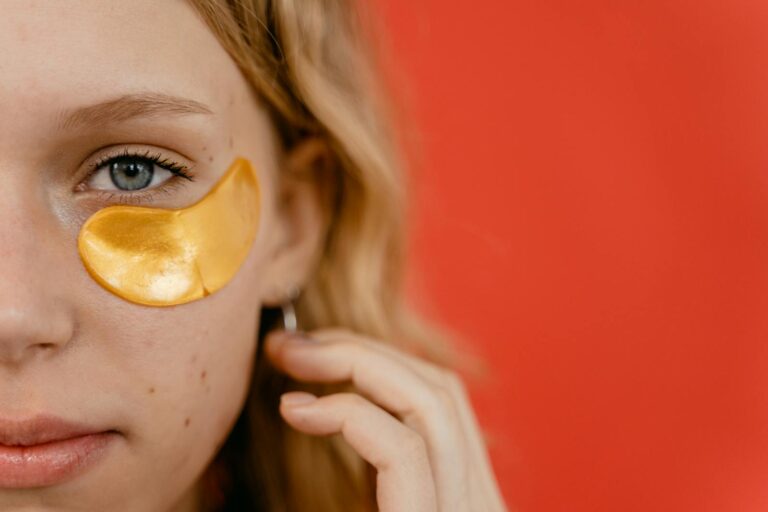 Natural Ways to Deal with Under-Eye Puffiness