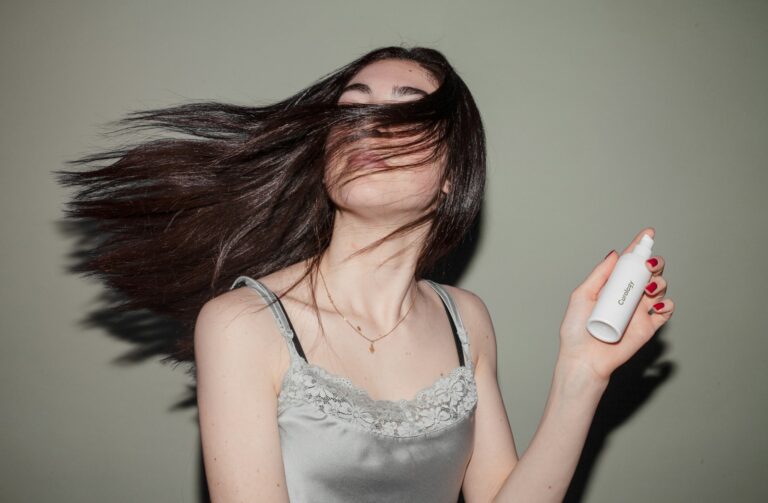 The Right Way to Wash Your Face – Common Mistakes to Avoid